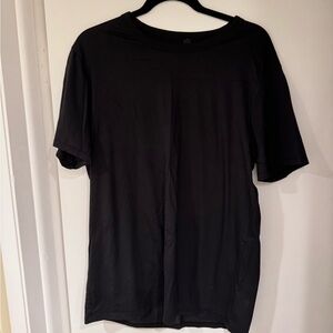 Men’s lululemon T shirt